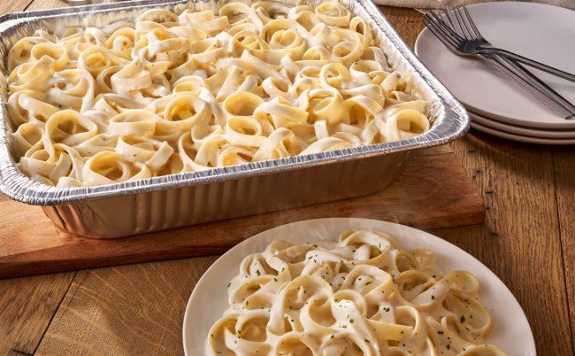 Olive Garden Fettuccine Alfredo (Serves 4 - 6)